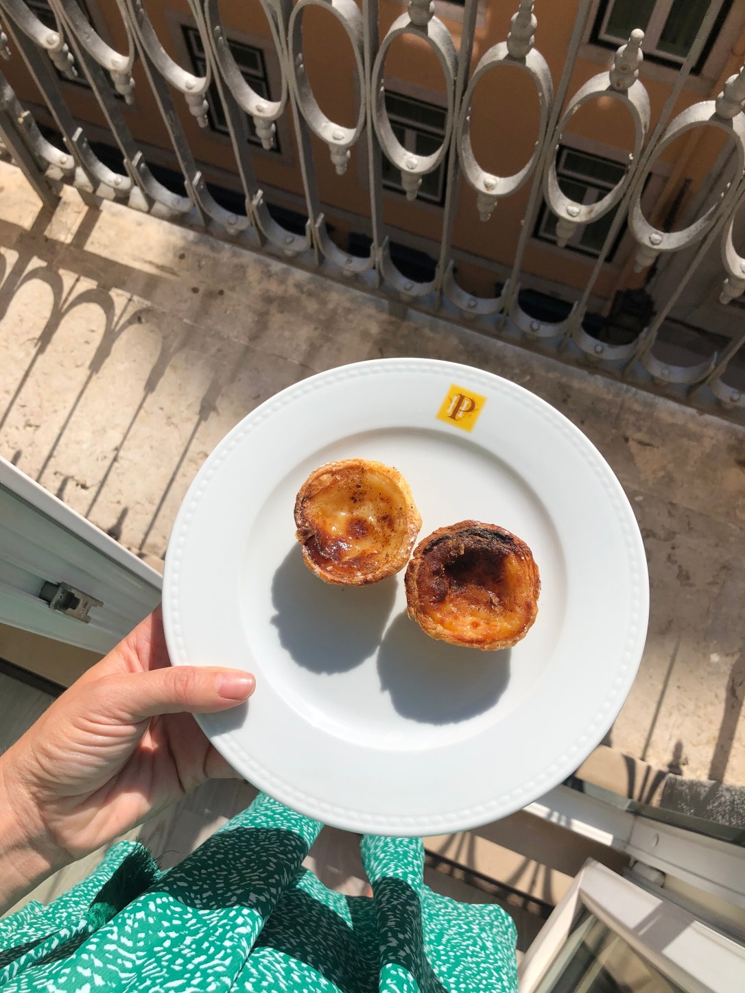 0C38D86B-D777-49FD-BAB2-09E4384F4A4A